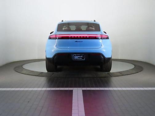 2024 Porsche Macan 4