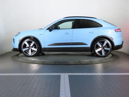 2024 Porsche Macan 4