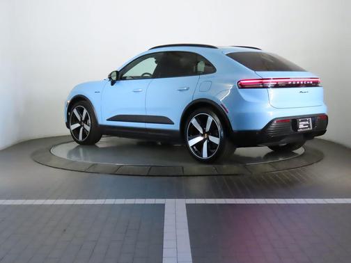 2024 Porsche Macan 4