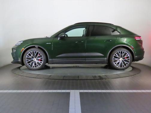 2025 Porsche Macan 4S