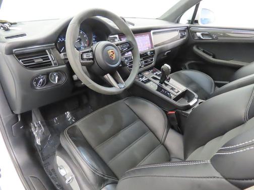 2022 Porsche Macan GTS