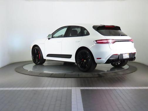 2022 Porsche Macan GTS
