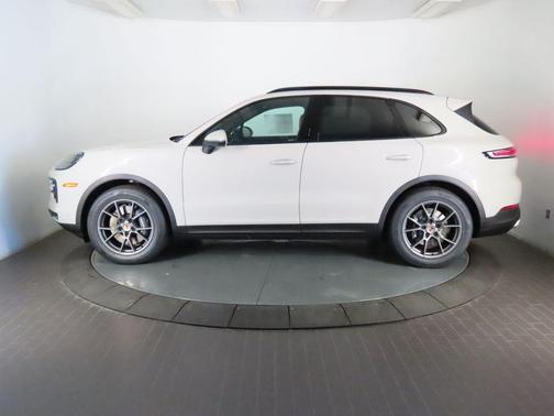 Chalk 2026 Porsche Cayenne Base