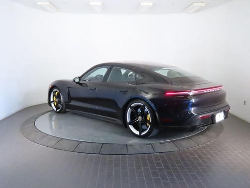2021 Porsche Taycan Turbo S