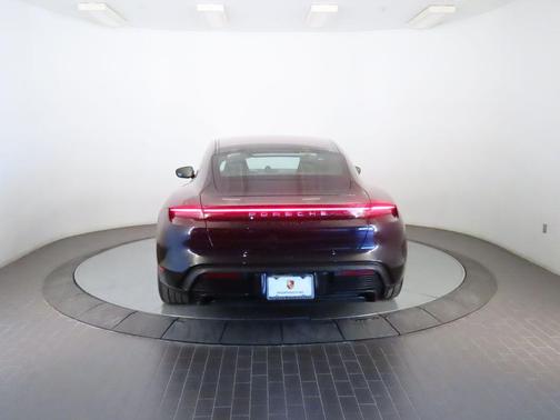 2021 Porsche Taycan Turbo S