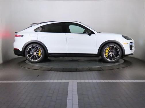 2026 Porsche Cayenne Turbo GT