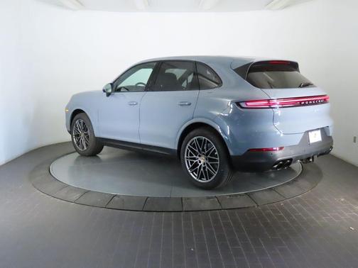 2026 Porsche Cayenne Base