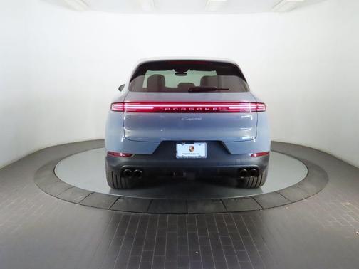 Arctic Grey 2026 Porsche Cayenne Base