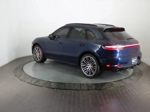 2021 Porsche Macan 