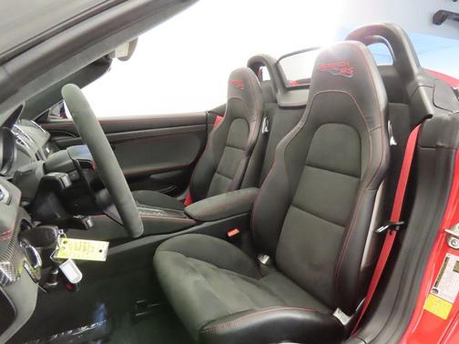 2025 Porsche 718 Spyder RS