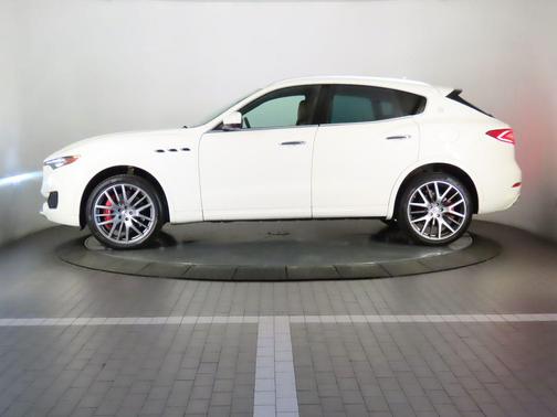 2017 Maserati Levante S