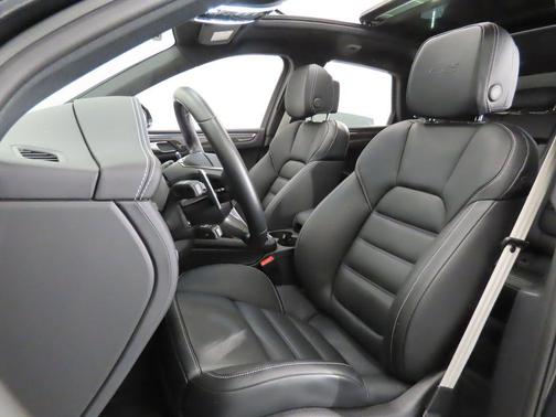 2025 Porsche Macan GTS