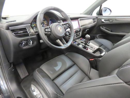 2025 Porsche Macan GTS