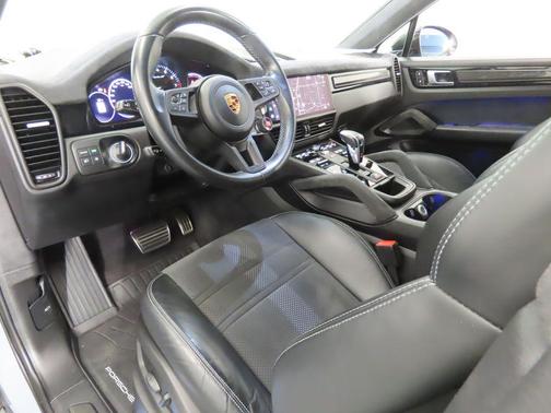 2022 Porsche Cayenne Turbo GT