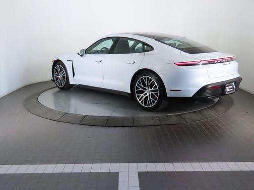 2021 Porsche Taycan 4S