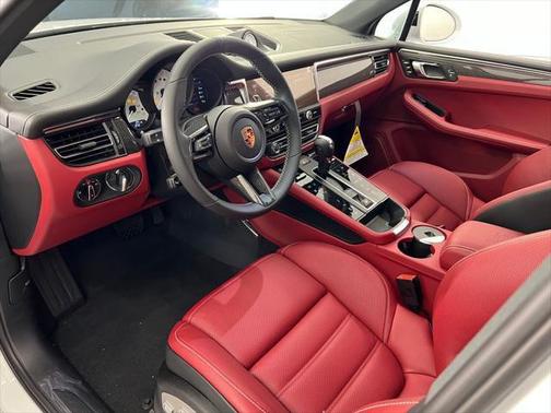 2026 Porsche Macan GTS