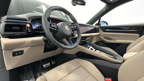 2025 Porsche Macan 4S