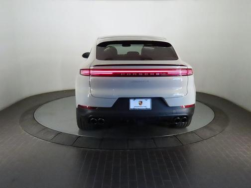 Chalk 2026 Porsche Cayenne S Coupe AWD