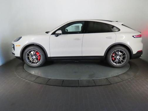Chalk 2026 Porsche Cayenne S Coupe AWD