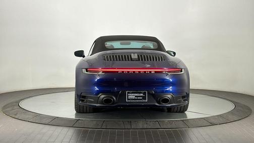 2024 Porsche 911 Carrera 4S Cabriolet