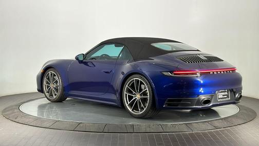 2024 Porsche 911 Carrera 4S Cabriolet