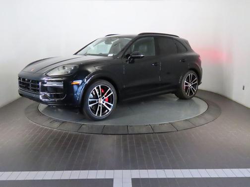 2026 Porsche Cayenne GTS