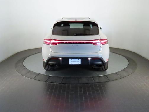 Chalk 2026 Porsche Macan Base