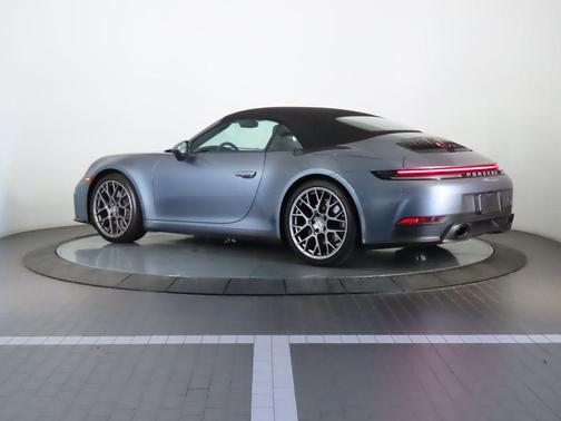 2025 Porsche 911 