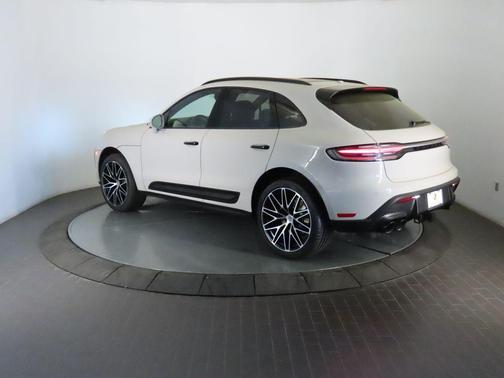 Chalk 2023 Porsche Macan S