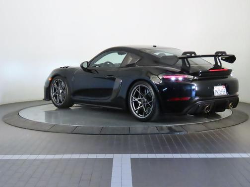 2024 Porsche 718 Cayman GT4 RS