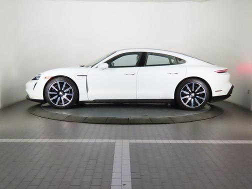 2021 Porsche Taycan 4S