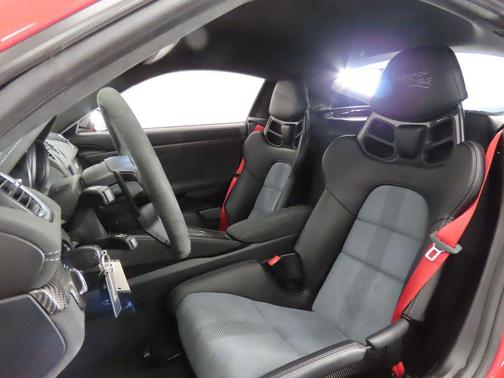 2023 Porsche 718 Cayman GT4 RS