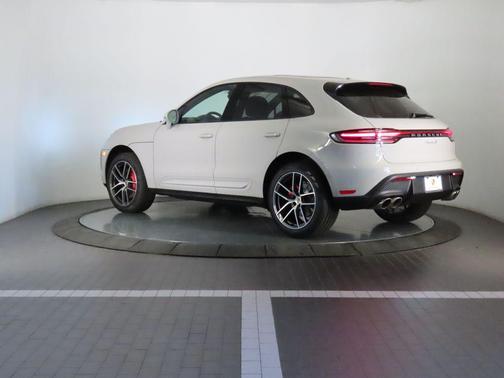 2026 Porsche Macan S