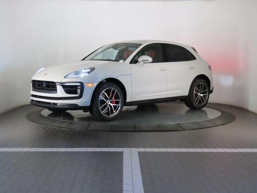 2026 Porsche Macan S