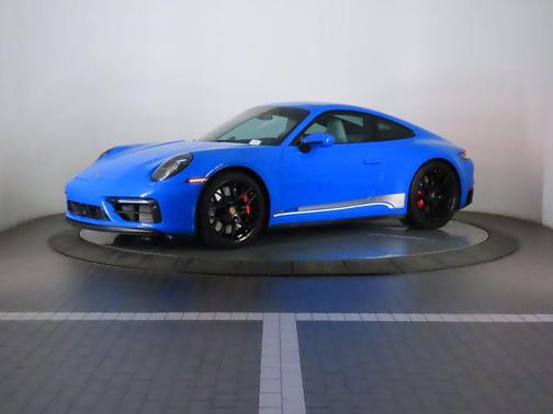 2022 Porsche 911 Carrera GTS