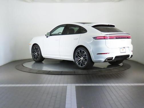 2025 Porsche Cayenne Cayenne