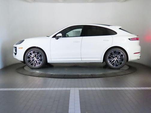 2025 Porsche Cayenne Cayenne