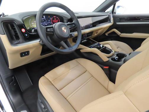 2025 Porsche Cayenne Cayenne