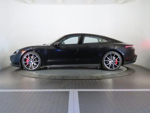 2023 Porsche Taycan 4S