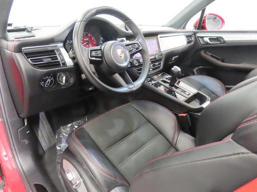 2022 Porsche Macan GTS