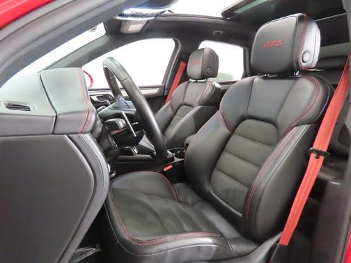 2022 Porsche Macan GTS