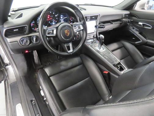 2017 Porsche 911 Carrera 4S