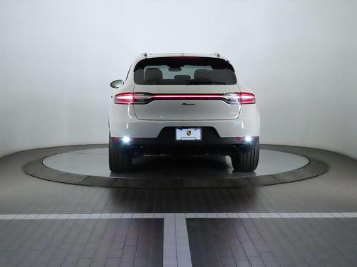 2021 Porsche Macan 