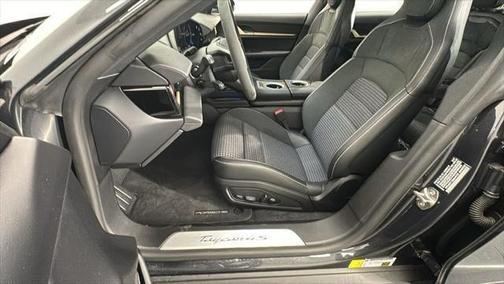 2025 Porsche Taycan 4S