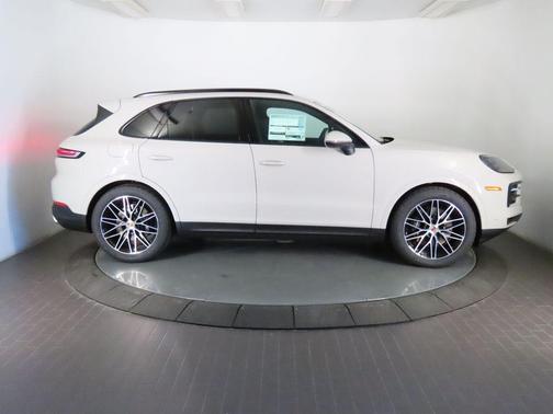 Chalk 2026 Porsche Cayenne Base