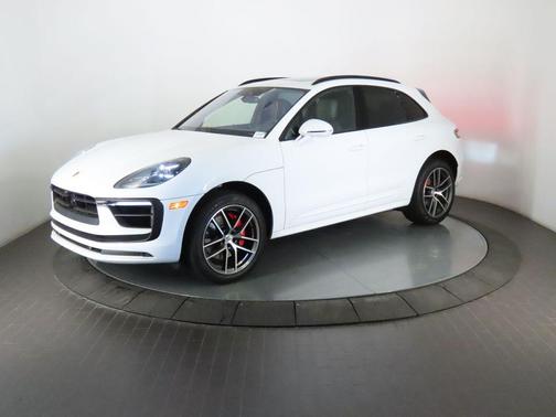 Carrara White 2023 Porsche Macan S