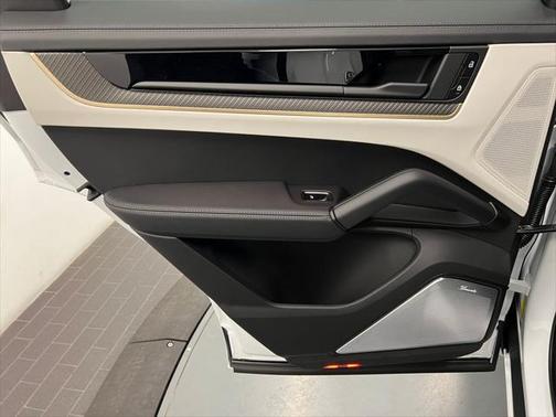 2026 Porsche Cayenne GTS