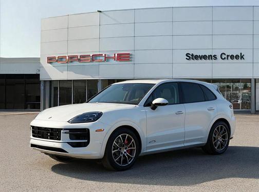 2026 Porsche Cayenne GTS