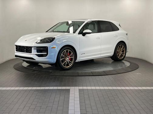 2026 Porsche Cayenne GTS