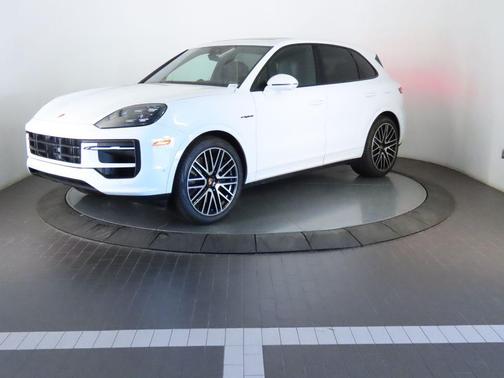 2025 Porsche Cayenne 